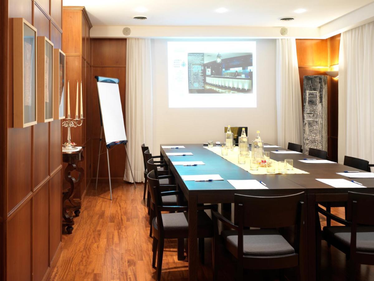 Astoria Hotel Italia Udine Eksteriør bilde